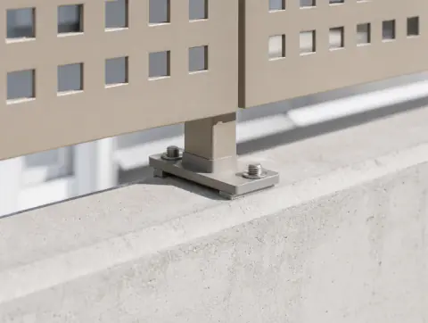 Nahaufnahme der Fussplattenbefestigung auf der Betonbrüstung